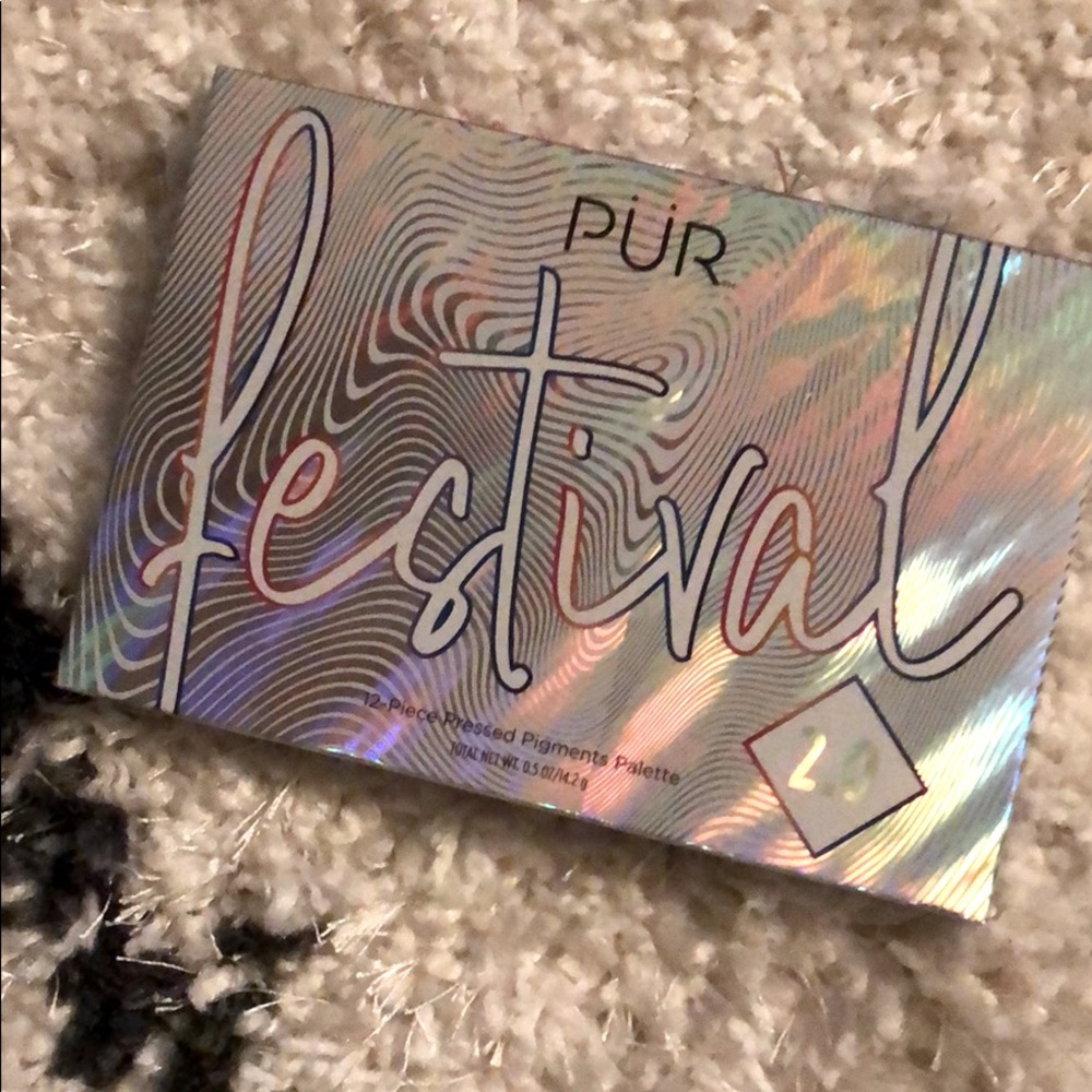 🍒Eye shadow palette - PÜR Festival 2.0
